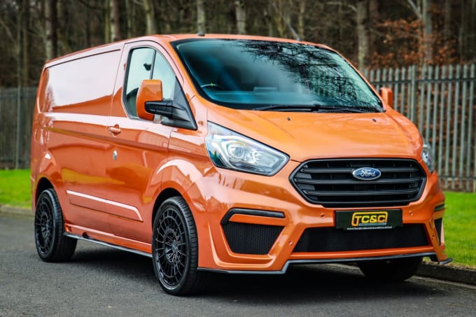 2025 Ford Transit Custom