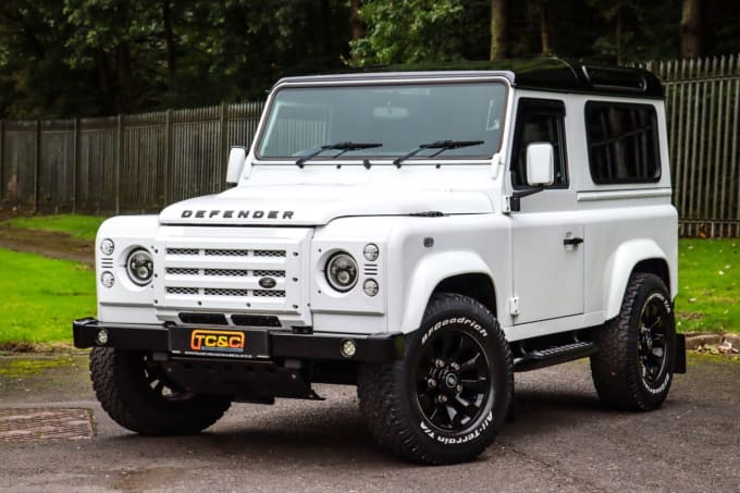 2015 Land Rover Defender 90