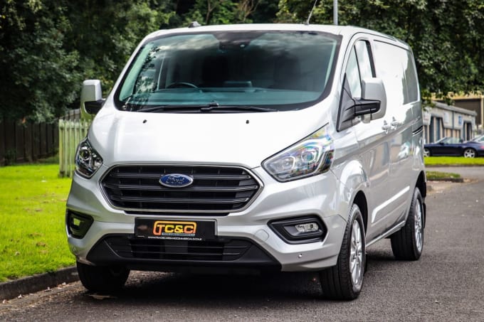 2024 Ford Transit Custom