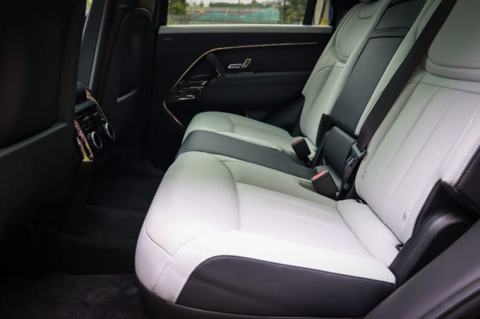 2025 Land Rover Range Rover Sport