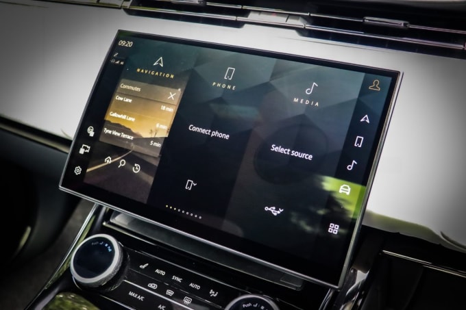 2025 Land Rover Range Rover Sport