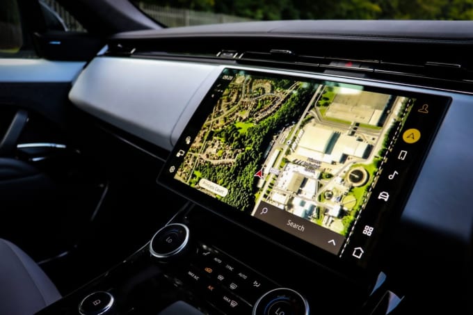 2025 Land Rover Range Rover Sport