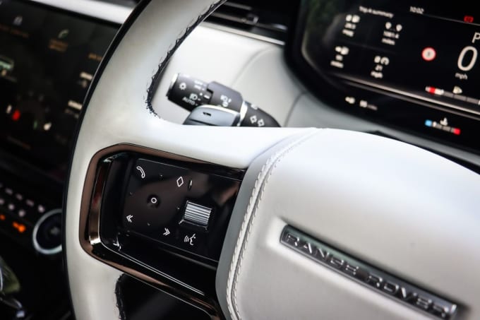 2025 Land Rover Range Rover Sport