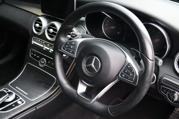 2025 Mercedes-benz C-class