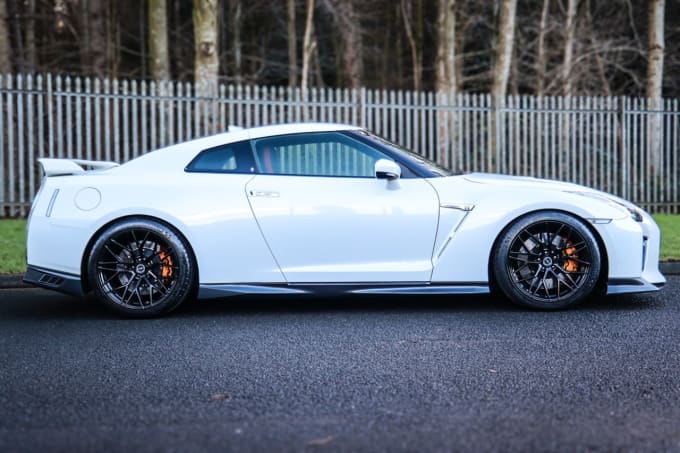 2025 Nissan Gt-r