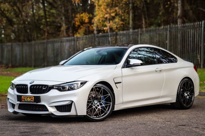 2025 BMW M4