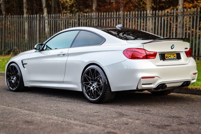 2025 BMW M4