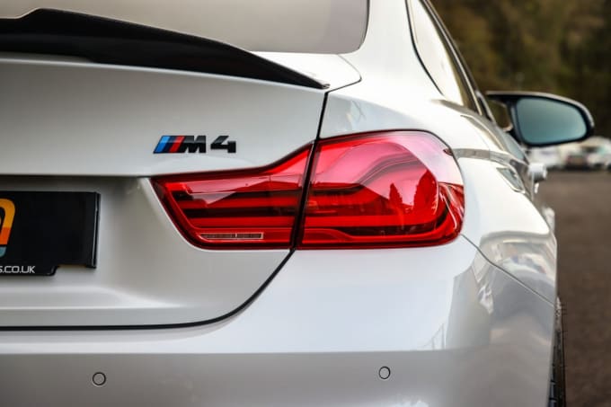 2025 BMW M4