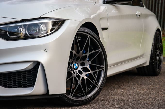 2025 BMW M4