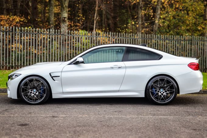 2025 BMW M4