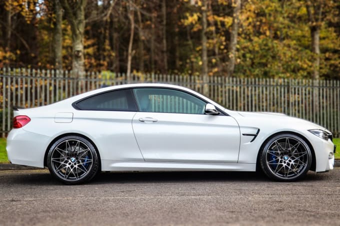 2025 BMW M4