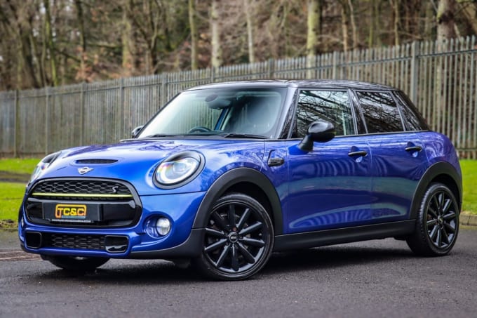 2025 Mini Hatch