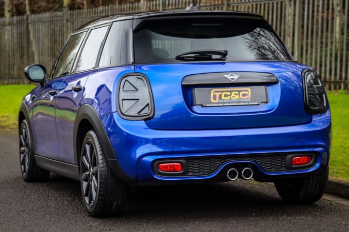 2025 Mini Hatch