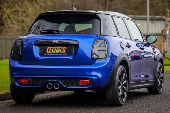 2025 Mini Hatch