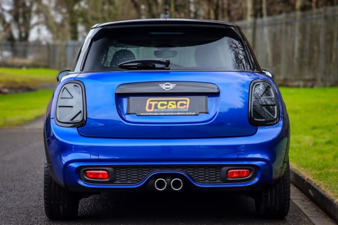 2025 Mini Hatch