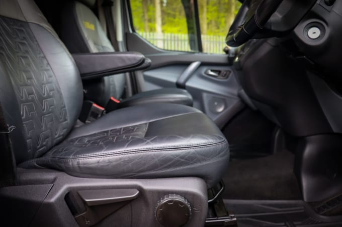 2025 Ford Transit Custom
