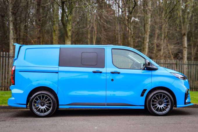 2025 Ford Transit Custom