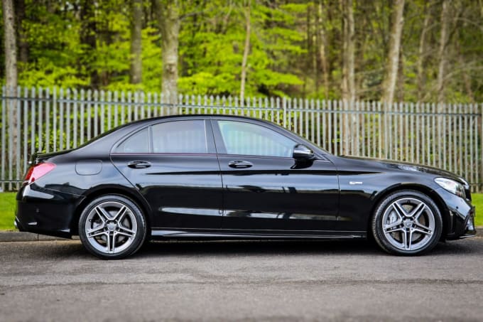 2025 Mercedes-benz C-class