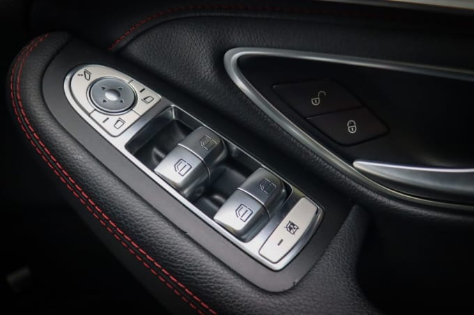 2025 Mercedes-benz C-class