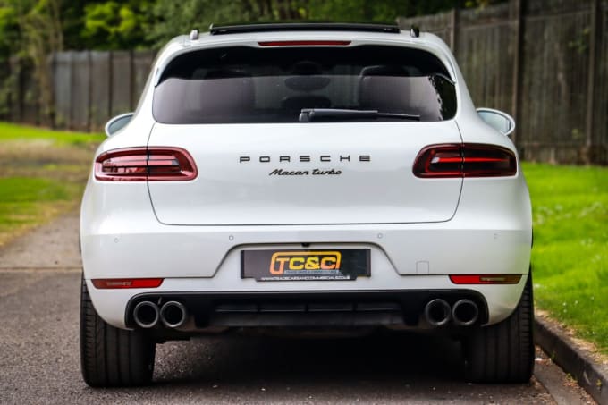 2025 Porsche Macan