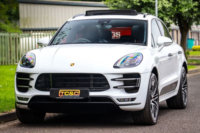 2025 Porsche Macan