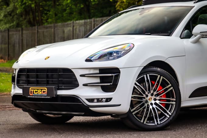 2025 Porsche Macan