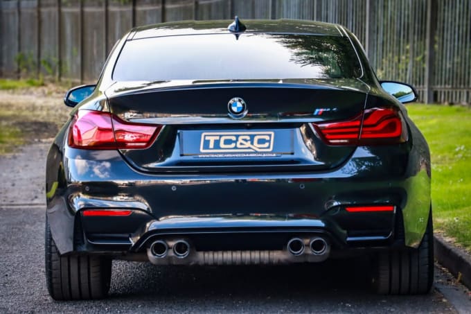 2025 BMW M4