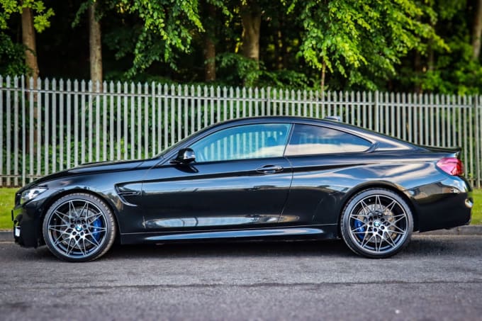 2025 BMW M4