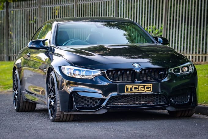 2025 BMW M4