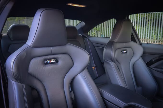 2025 BMW M4