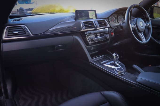 2025 BMW M4
