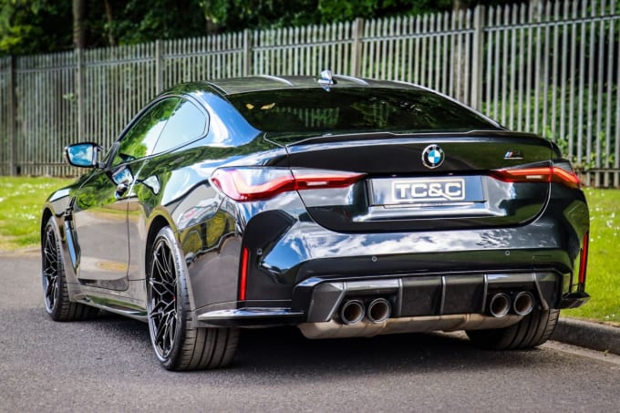 2025 BMW M4