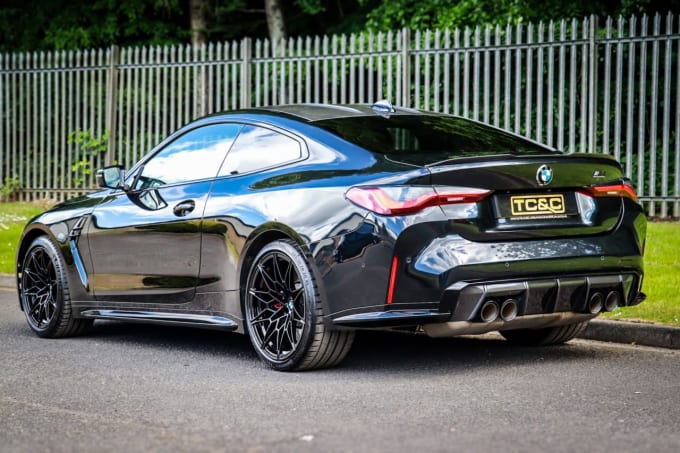 2025 BMW M4