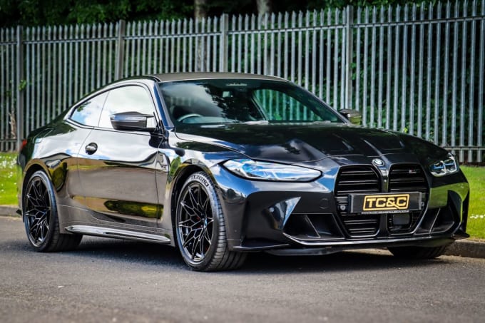 2025 BMW M4