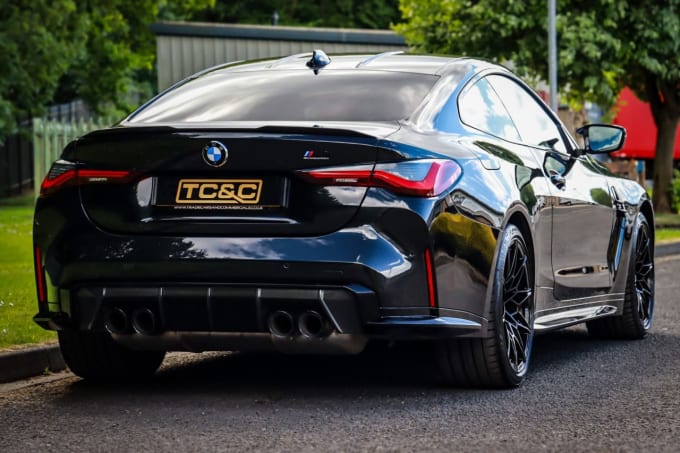 2025 BMW M4