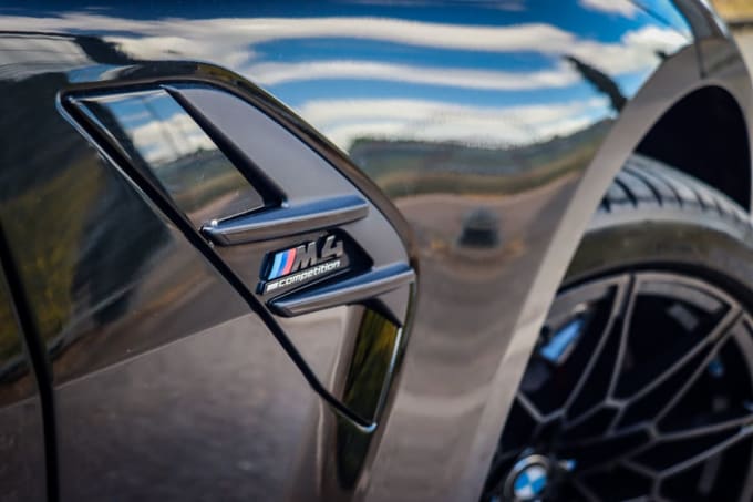 2025 BMW M4
