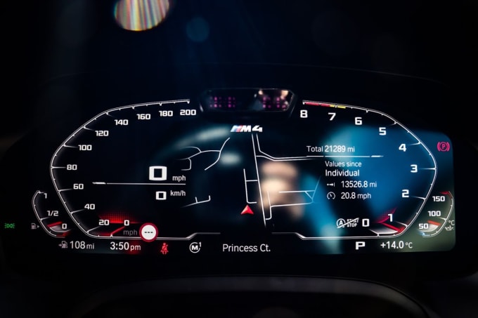 2025 BMW M4