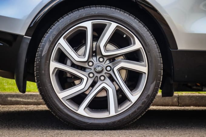 2025 Land Rover Discovery