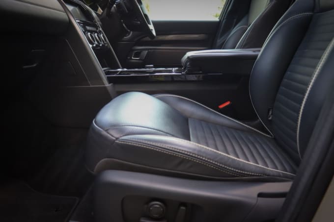 2025 Land Rover Discovery
