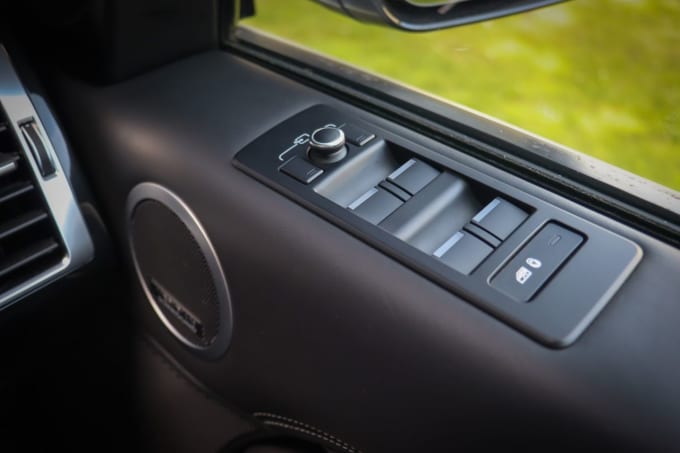 2025 Land Rover Discovery