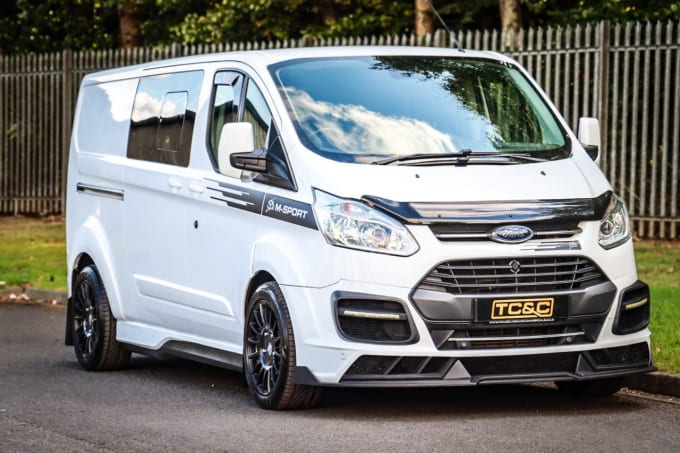 2025 Ford Transit Custom