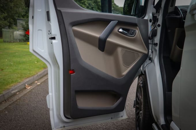 2025 Ford Transit Custom