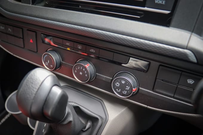 2025 Volkswagen Transporter