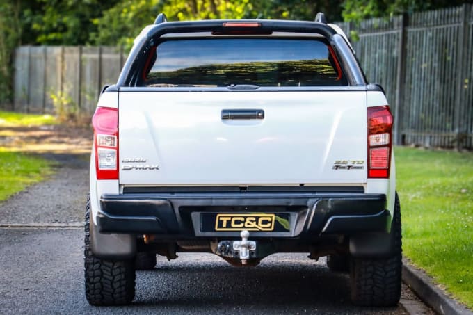 2025 Isuzu D-max