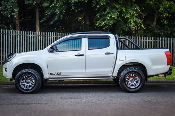 2025 Isuzu D-max