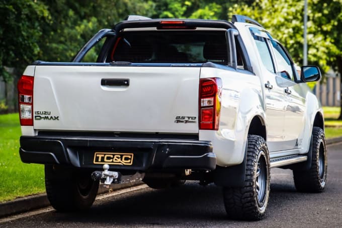 2025 Isuzu D-max