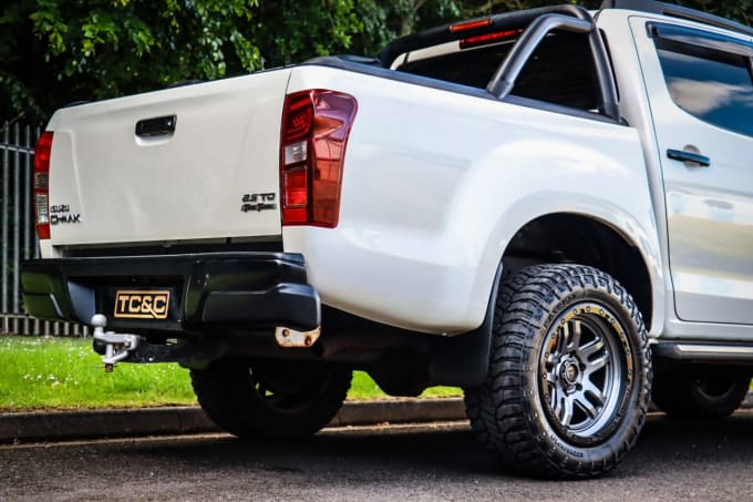 2025 Isuzu D-max