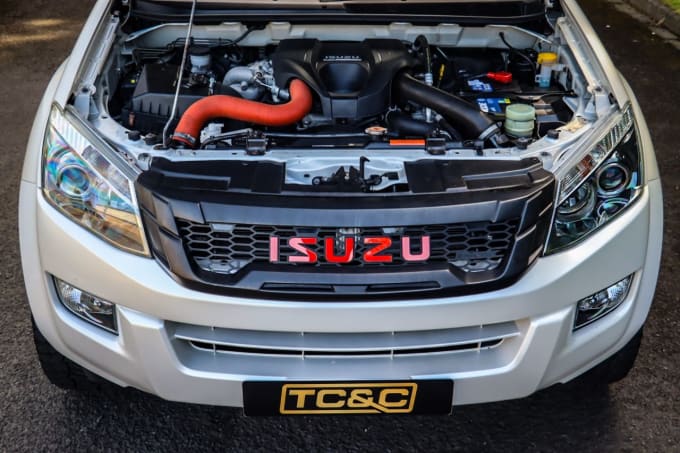 2025 Isuzu D-max