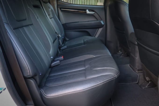 2025 Isuzu D-max