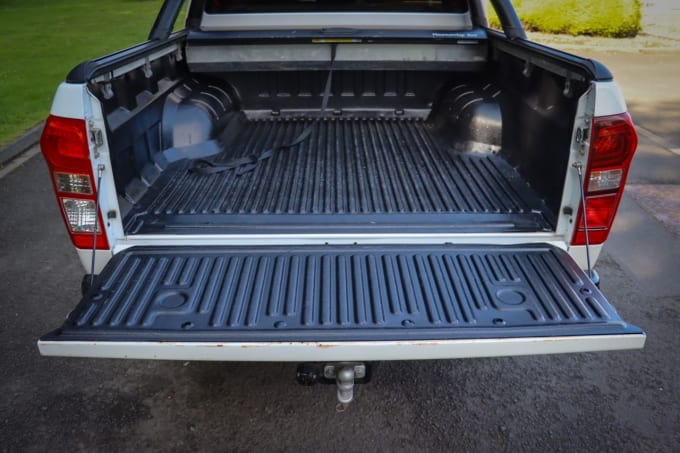 2025 Isuzu D-max